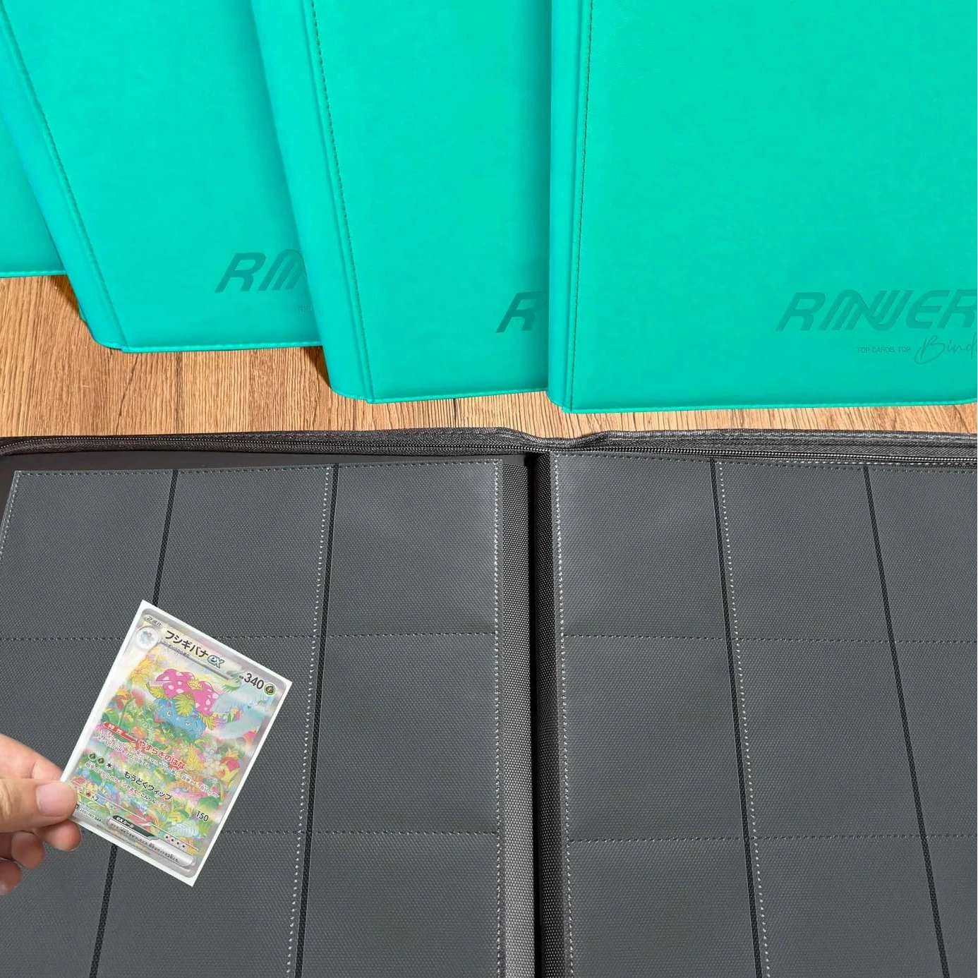 Ravaver-elite-card-binder